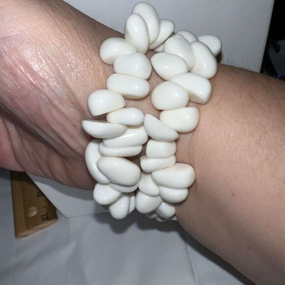 White Bead Double Strand Stretch Bracelet - Picture 3 of 6